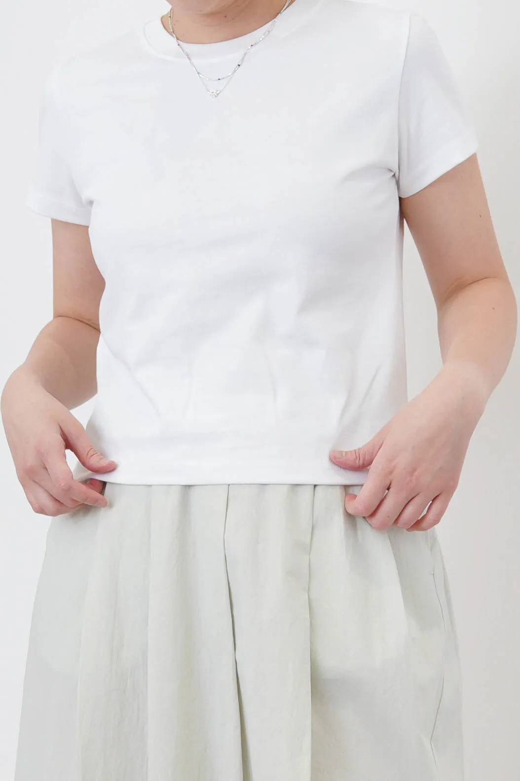 Basic tee in fit cut