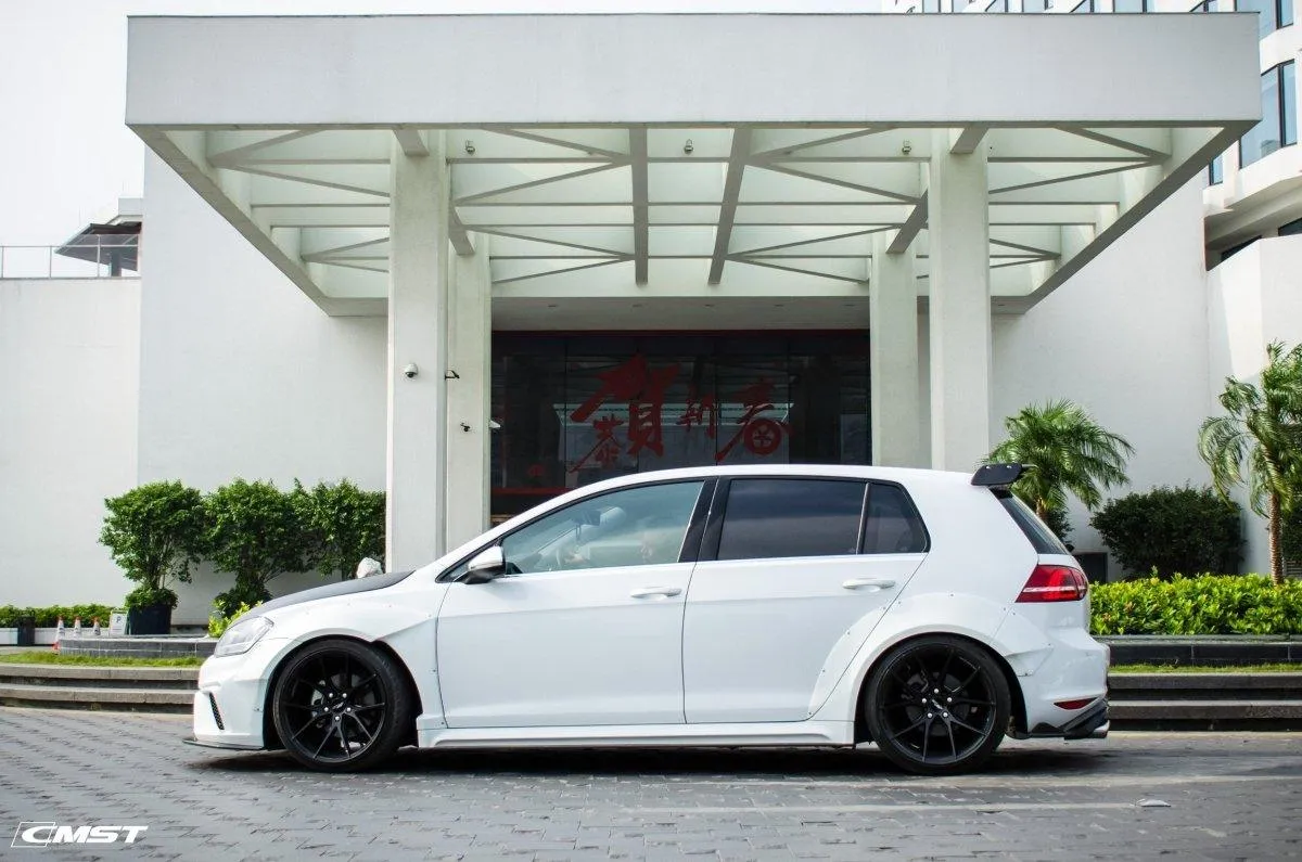 CMST Tuning Widebody Side Skirts for Volkswagen Golf R GTI Base MK7 MK7.5 Carbon Fiber/FRP