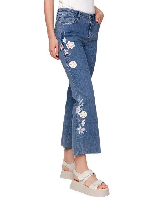 EMBROIDERED CROCHET MEDUIM WASH FLARE JEAN