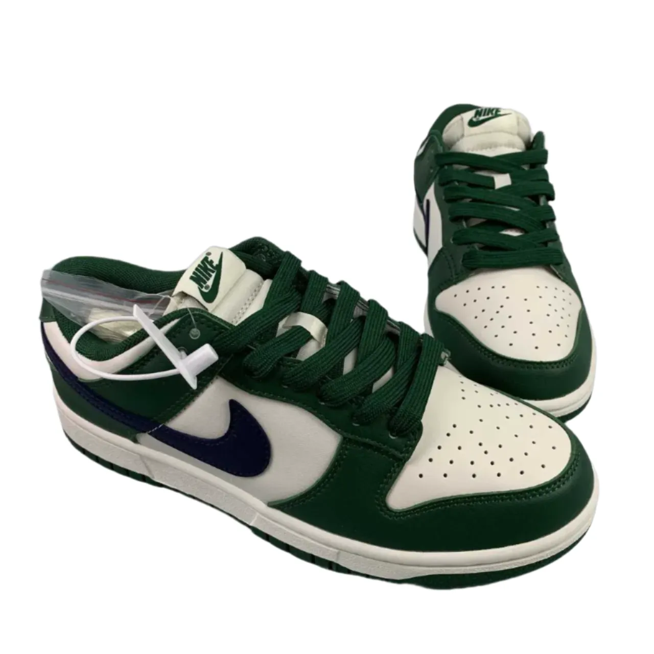 Nike Dunk Low "School Uniform"