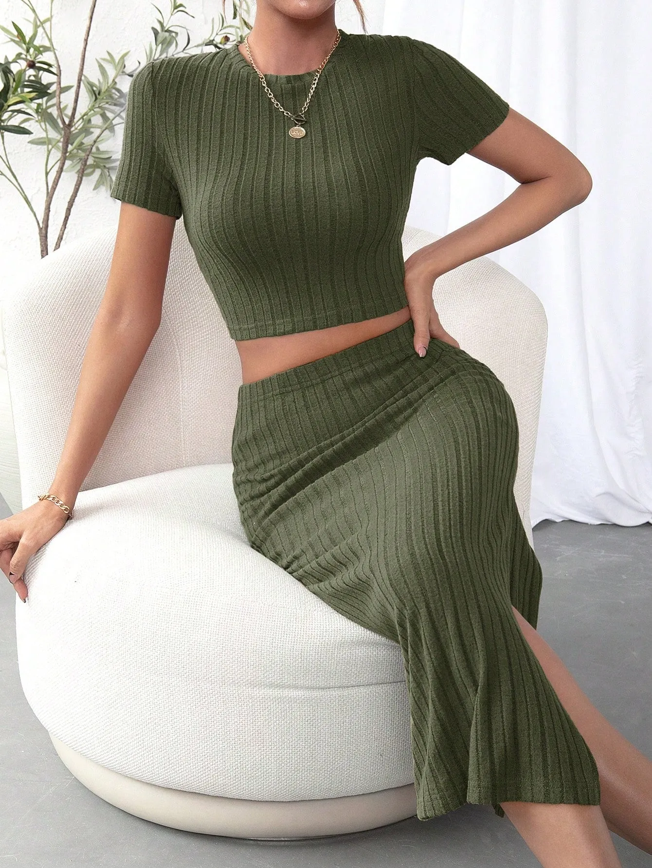 Solid Crop Tee & Split Thigh Skirt SS24 -FD