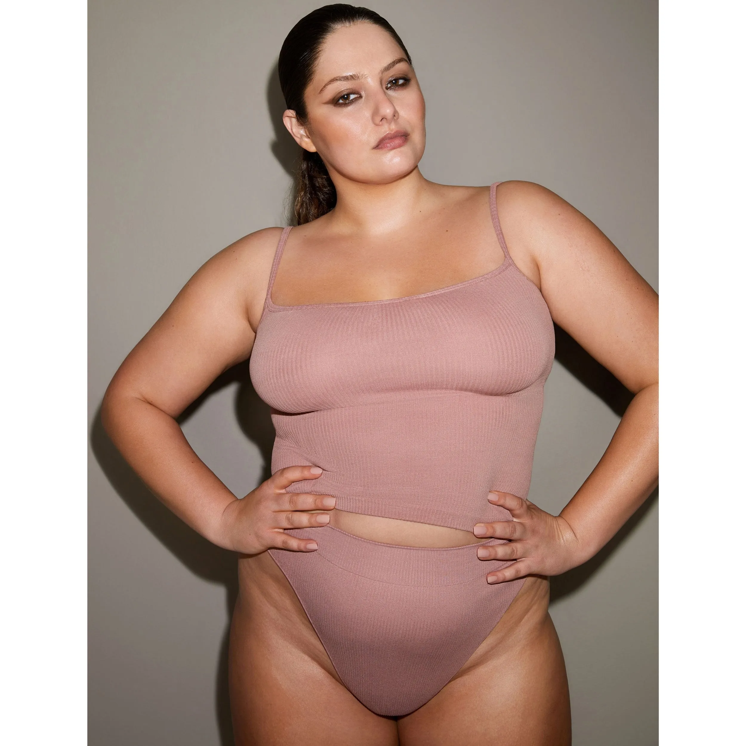 STRETCH RIB STRAIGHT NECK CAMI | SOOT