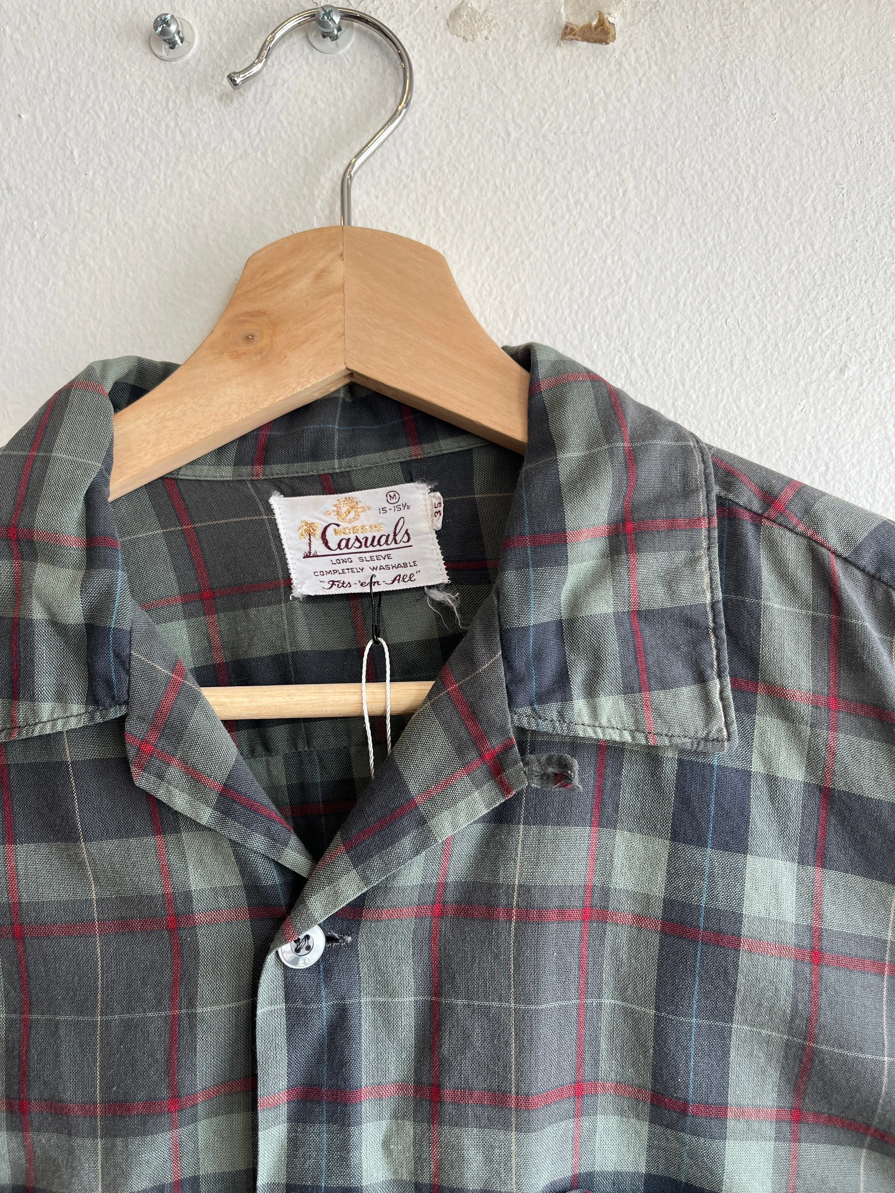 Vintage 1950/60s Casuals Long Sleeve Loop Collar Button-Up Shirt