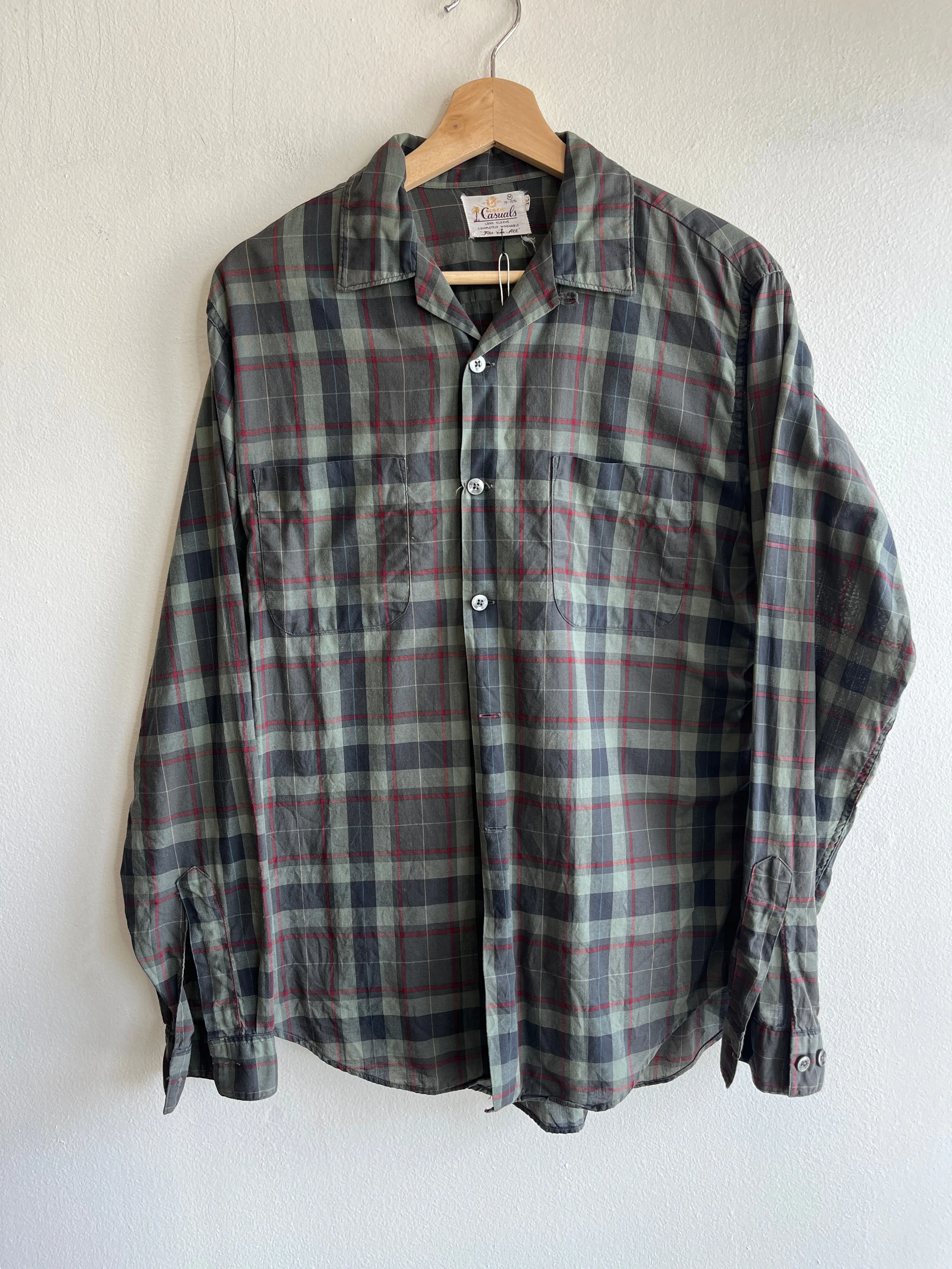 Vintage 1950/60s Casuals Long Sleeve Loop Collar Button-Up Shirt