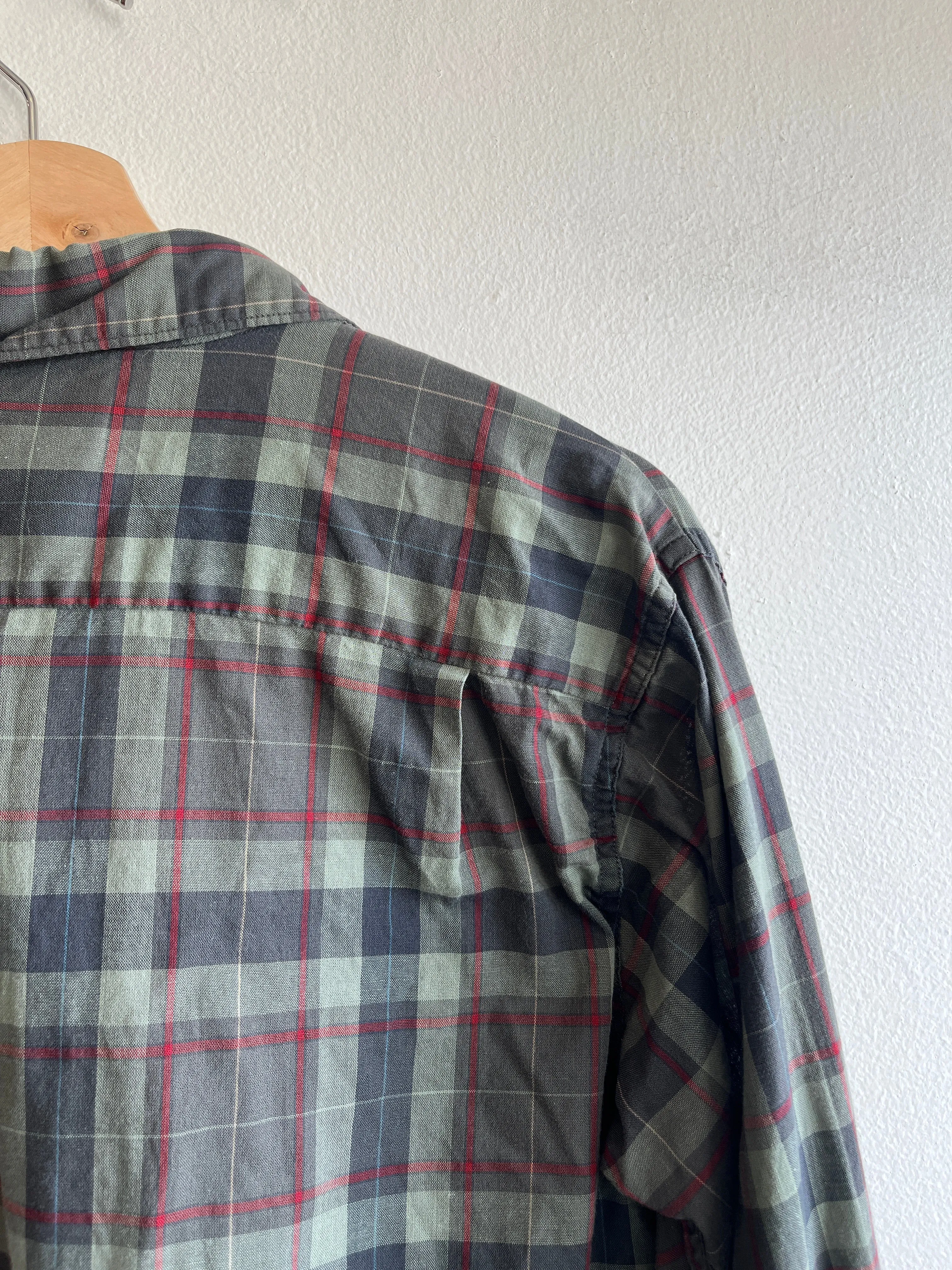 Vintage 1950/60s Casuals Long Sleeve Loop Collar Button-Up Shirt